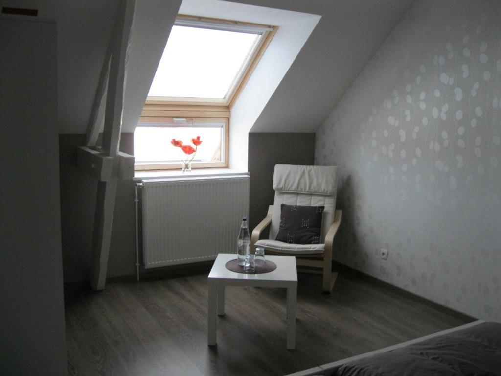 Vila Au Jardin Fleuri Vauxaillon Exteriér fotografie